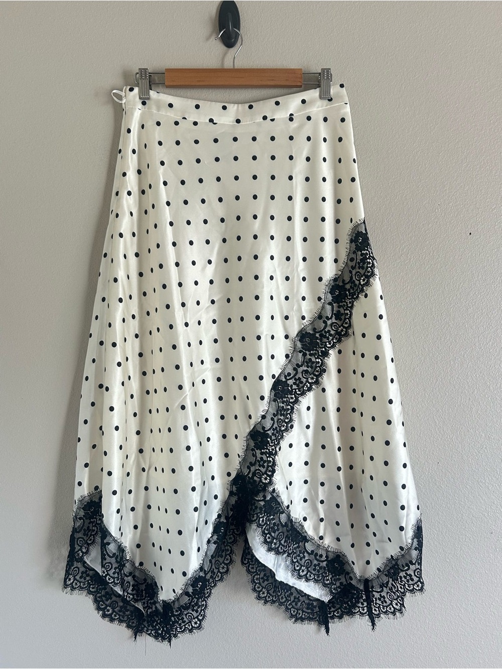 Commense Satin Polka Dot Lace Trim Midi Skirt - Cream and Black Medium NEW - Picture 5 of 8